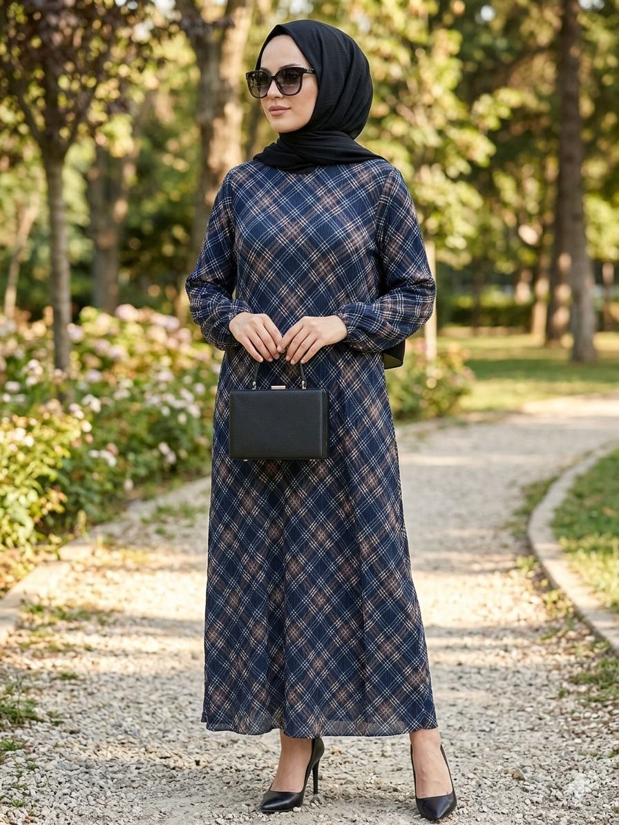 KARE ÇİZGİ ELBİSE